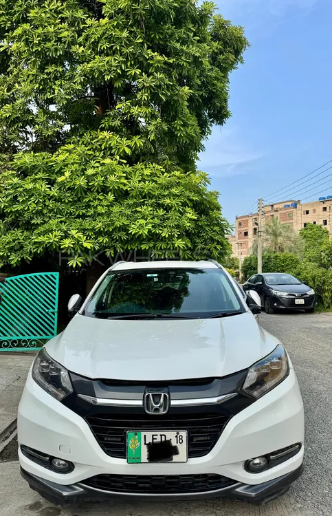 Honda Vezel 2013 for Sale in Lahore Image-1