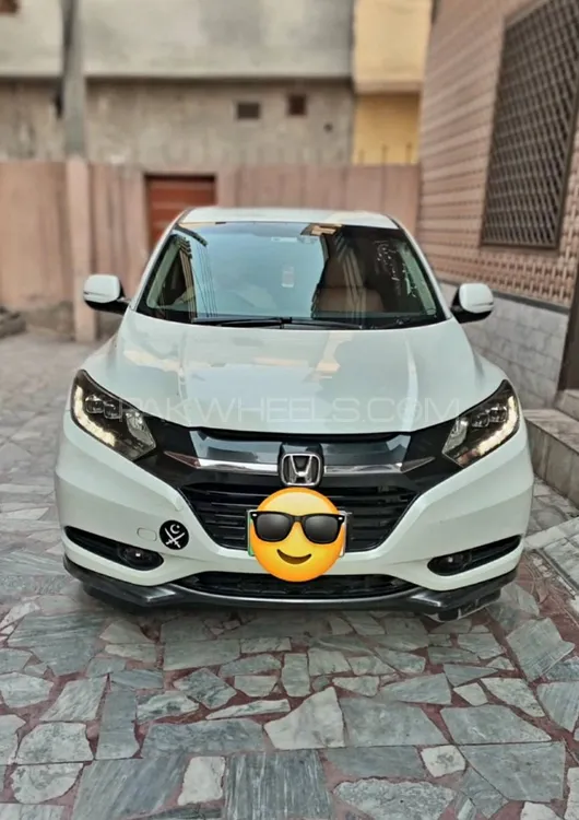 Honda Vezel 2014 for Sale in Peshawar Image-1
