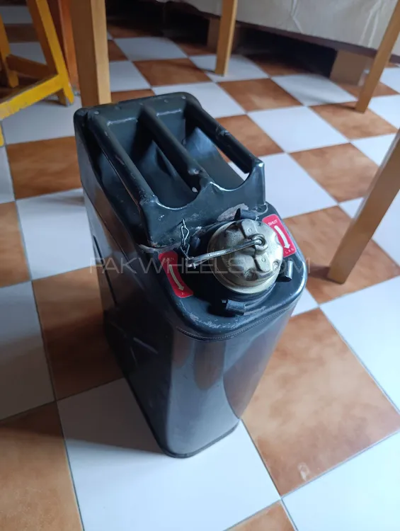 imported metal jerry can with complete fitting Image-1