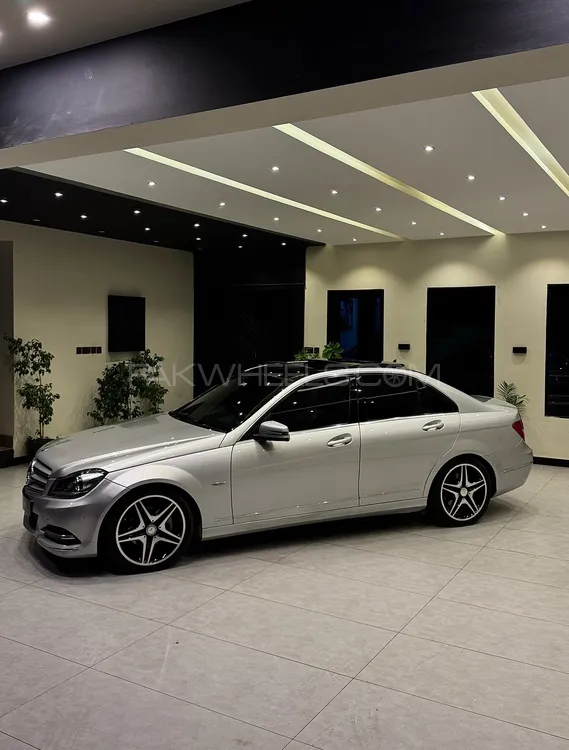 Mercedes Benz C Class 2011 for Sale in Peshawar Image-1