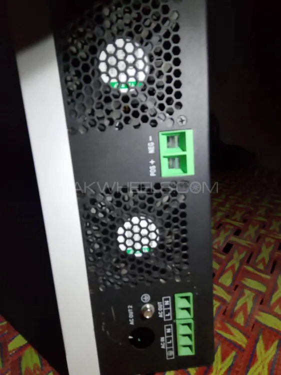 solar inverter Image-1