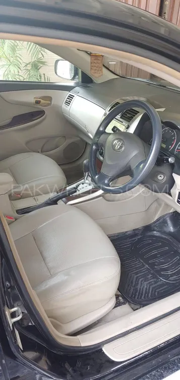 Toyota Corolla 2013 for Sale in Lahore Image-1
