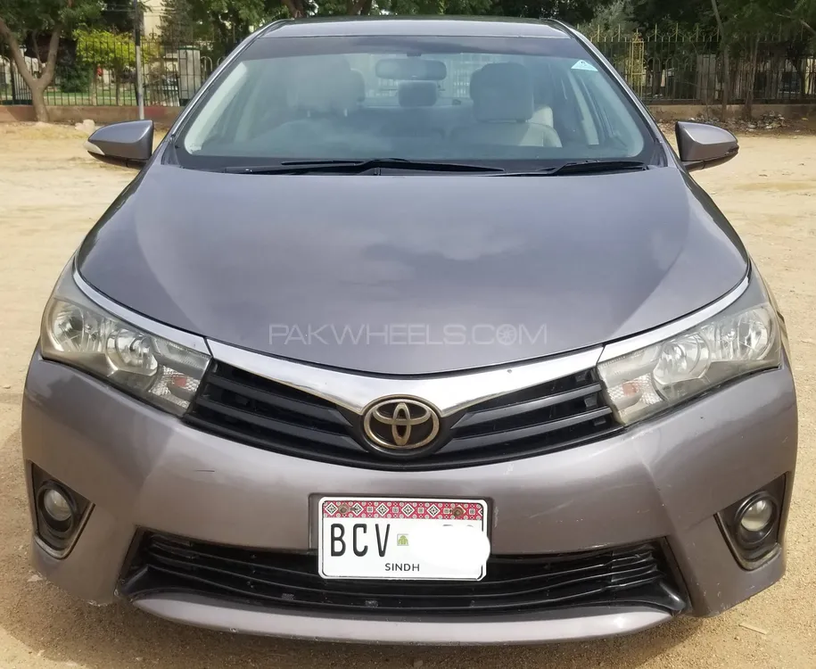 Toyota Corolla 2015 for Sale in Karachi Image-1