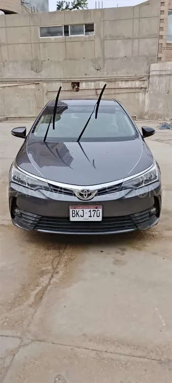 Toyota Corolla 2017 for Sale in Karachi Image-1