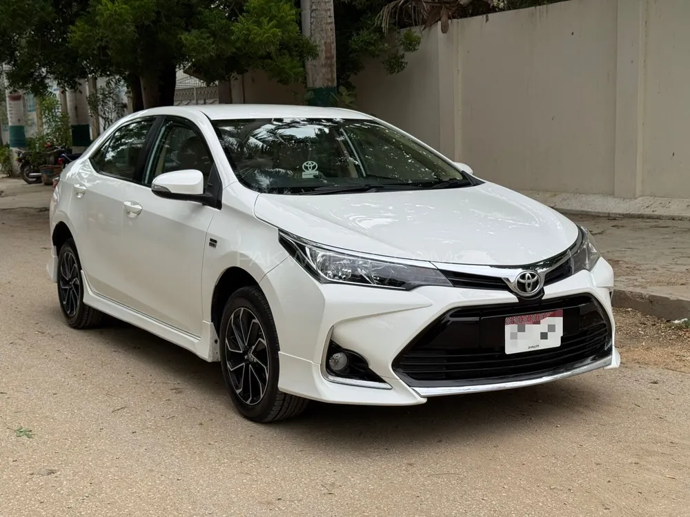 Toyota Corolla 2023 for Sale in Karachi Image-1