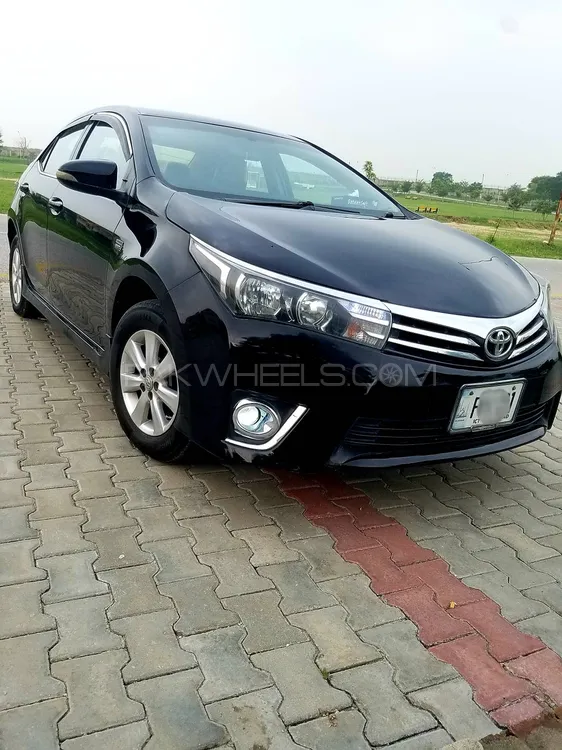 Toyota Corolla 2015 for Sale in Attock Image-1