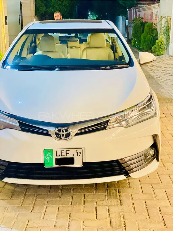 Toyota Corolla 2019 for Sale in Taunsa sharif Image-1