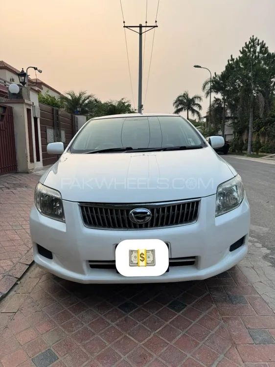 Toyota Corolla Axio 2007 for Sale in Lahore Image-1