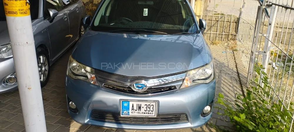 Toyota Corolla Fielder 2013 for Sale in Peshawar Image-1
