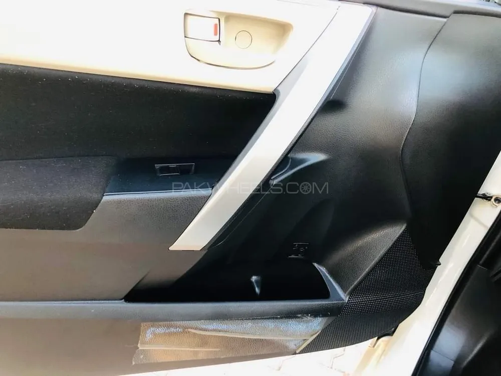 Toyota Corolla 2016 for Sale in Islamabad Image-1