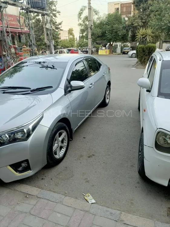 Toyota Corolla 2015 for Sale in Islamabad Image-1