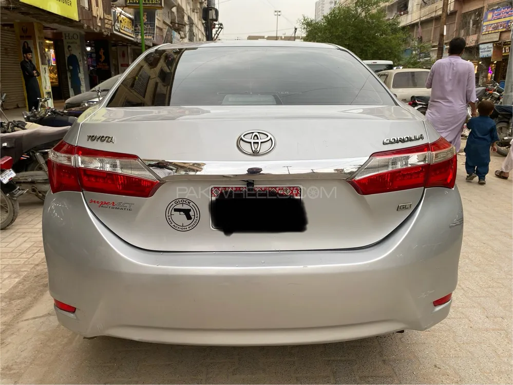 Toyota Corolla 2016 for Sale in Karachi Image-1