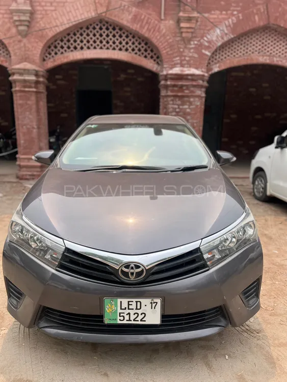 Toyota Corolla 2017 for Sale in Sargodha Image-1