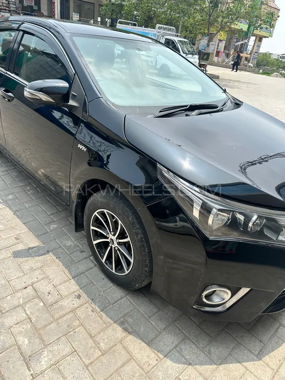 Toyota Corolla 2015 for Sale in Islamabad Image-1