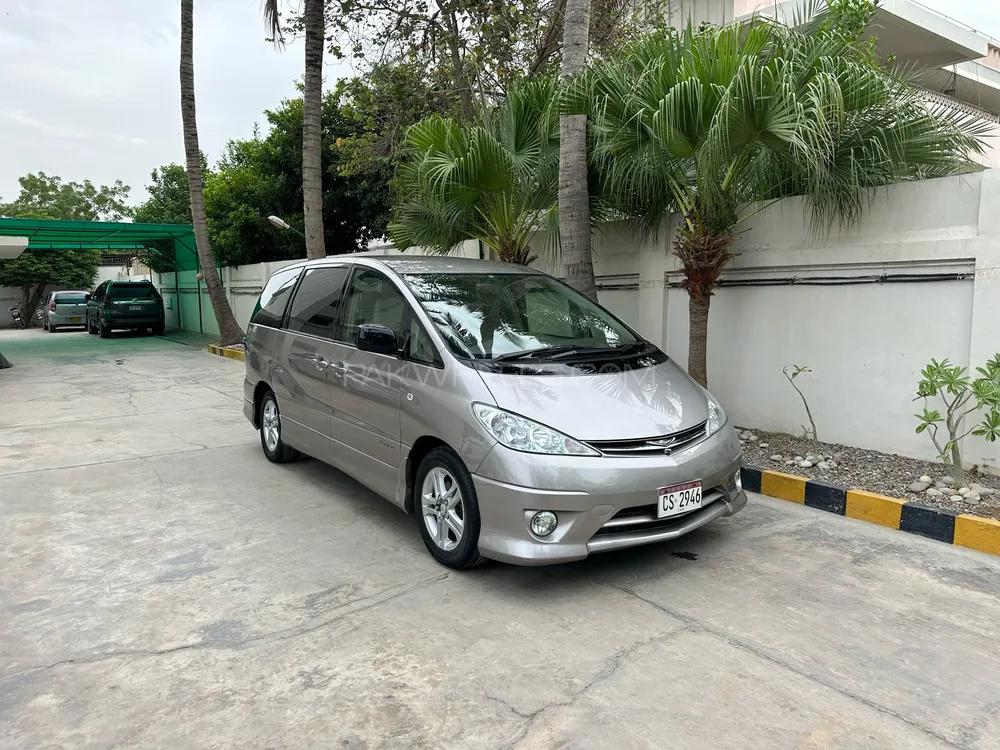 Toyota Estima 2004 for Sale in Karachi Image-1