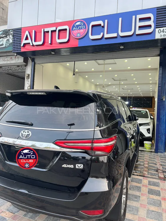 Toyota Fortuner 2021 for Sale in Lahore Image-1