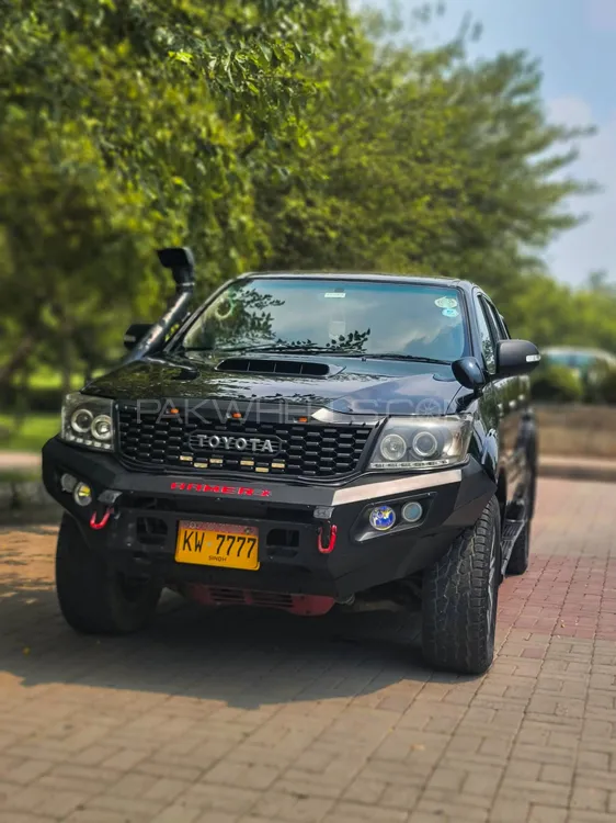 Toyota Hilux 2013 for Sale in Islamabad Image-1