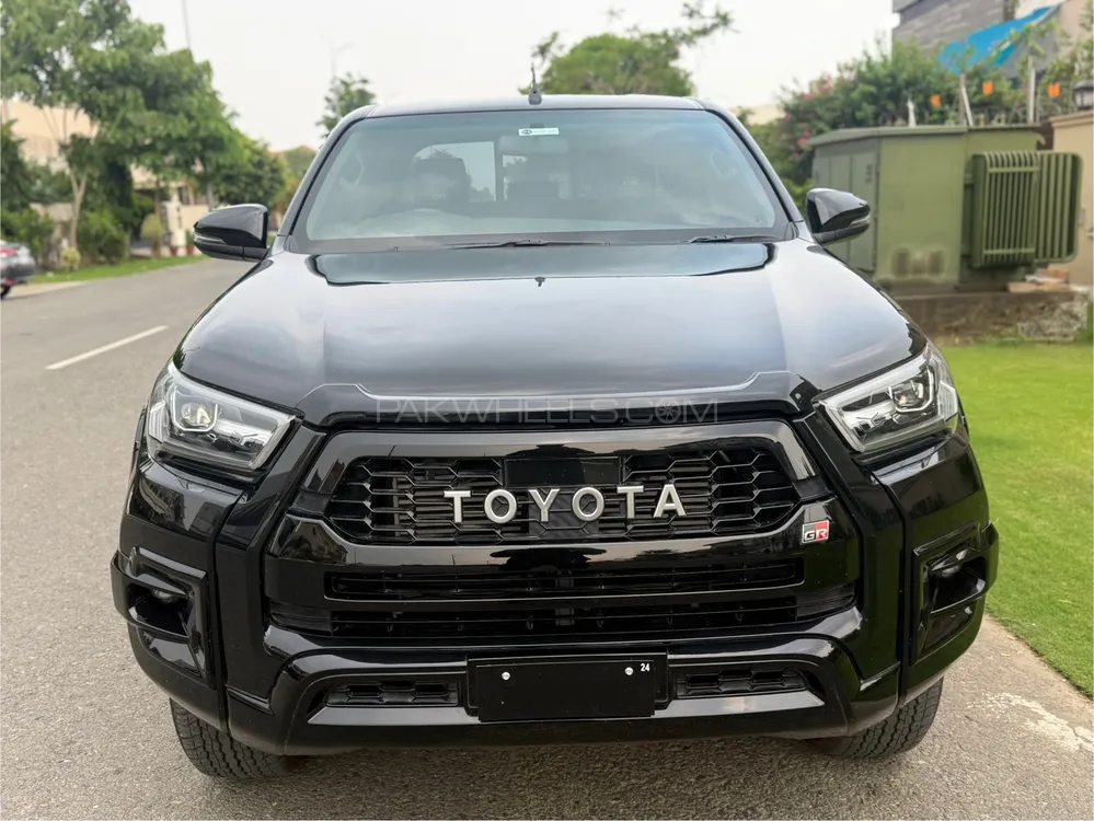 Toyota Hilux 2024 for Sale in Lahore Image-1