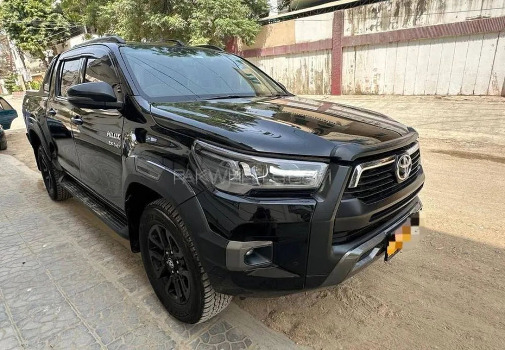 Toyota Hilux 2022 for Sale in Peshawar Image-1