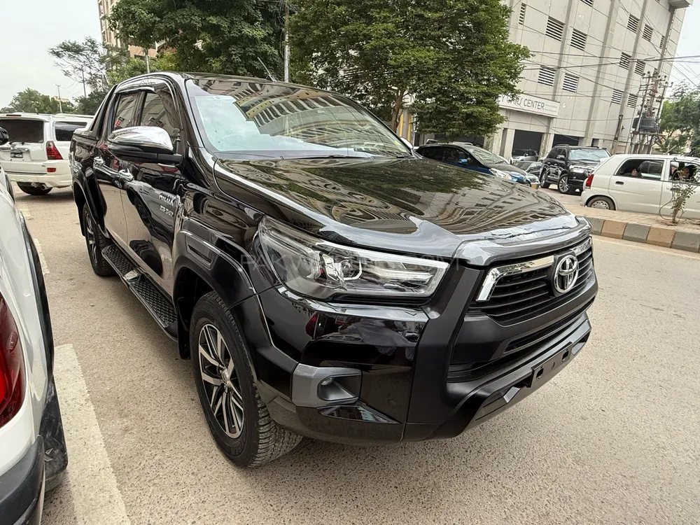 Toyota Hilux 2021 for Sale in Karachi Image-1
