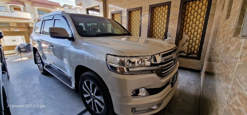 Toyota Land Cruiser 2016 for Sale in Islamabad Image-1
