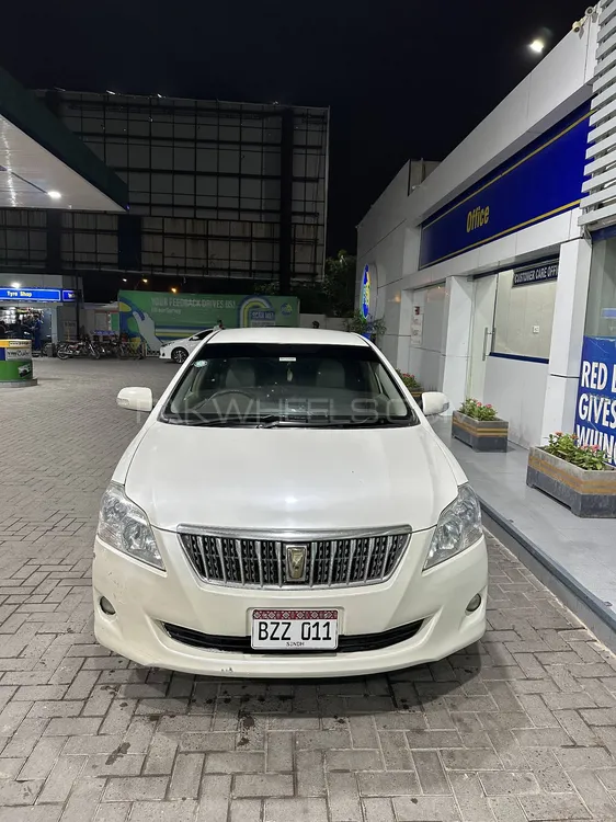 Toyota Premio 2011 for Sale in Islamabad Image-1