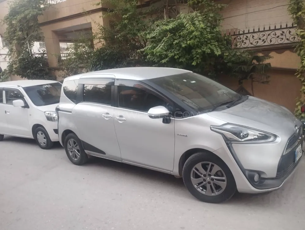 Toyota Sienta 2017 for Sale in Rawalpindi Image-1
