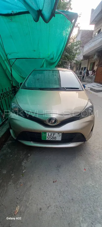 Toyota Vitz 2017 for Sale in Lahore Image-1