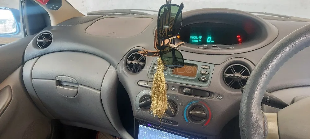 Toyota Vitz 2001 for Sale in Abbottabad Image-1