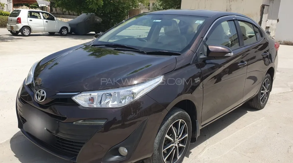 Toyota Yaris Sedan 2021 for Sale in Karachi Image-1