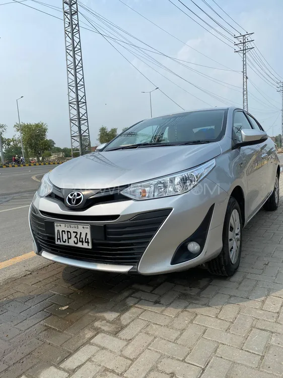 Toyota Yaris Sedan 2021 for Sale in Lahore Image-1