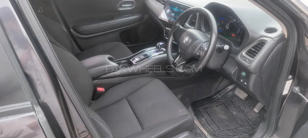 Honda Vezel 2014 for Sale in Bahawalpur Image-1