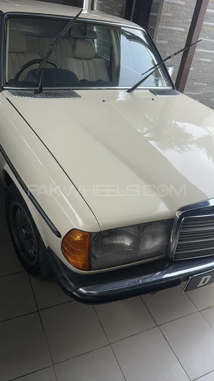 Mercedes Benz E Class 1985 for Sale in Karachi Image-1