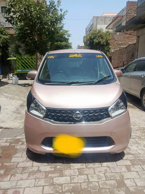 Nissan Dayz 2018 for Sale in Faisalabad Image-1
