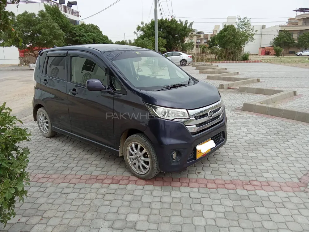 Nissan Dayz 2013 for Sale in Karachi Image-1