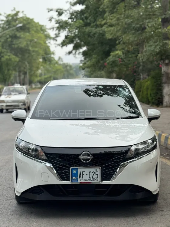 Nissan Note 2021 for Sale in Peshawar Image-1