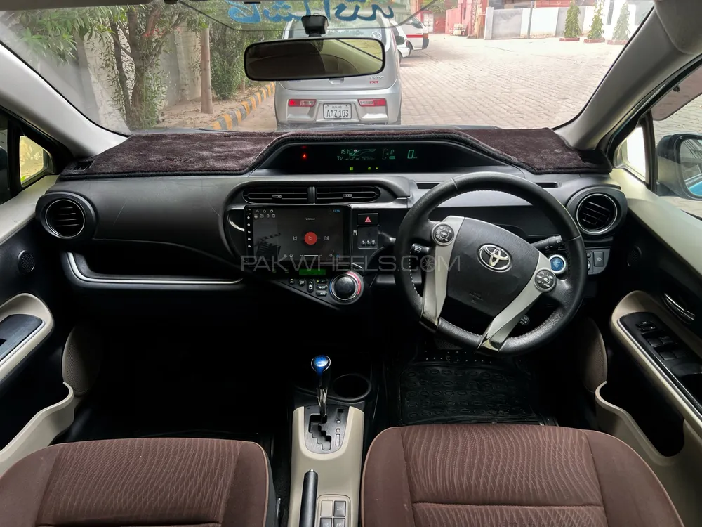 Toyota Aqua 2013 for Sale in Multan Image-1