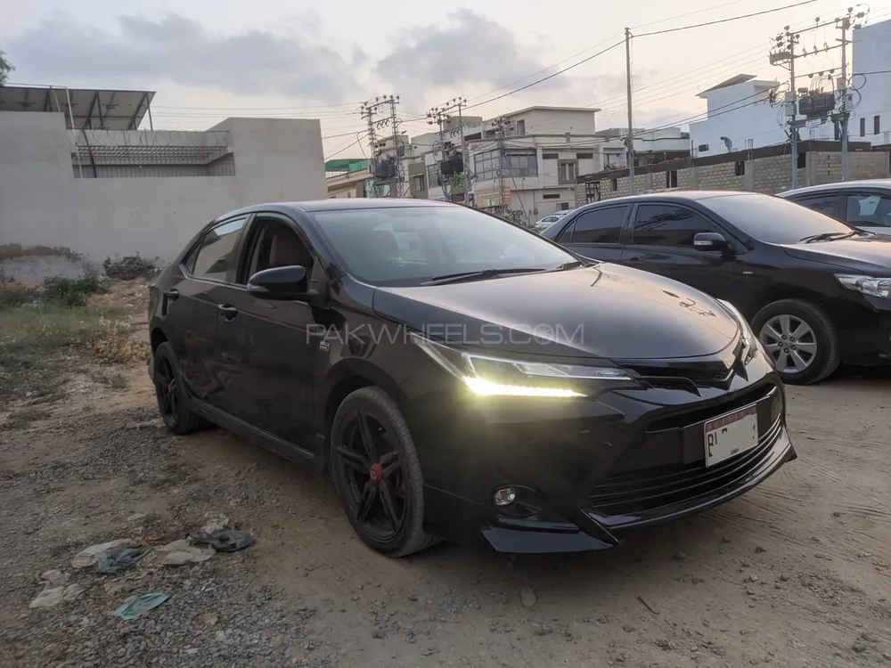 Toyota Corolla 2018 for Sale in Karachi Image-1