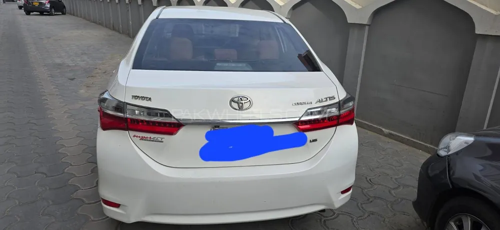 Toyota Corolla 2019 for Sale in Karachi Image-1