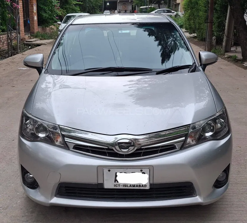 Toyota Corolla Axio 2015 for Sale in Islamabad Image-1
