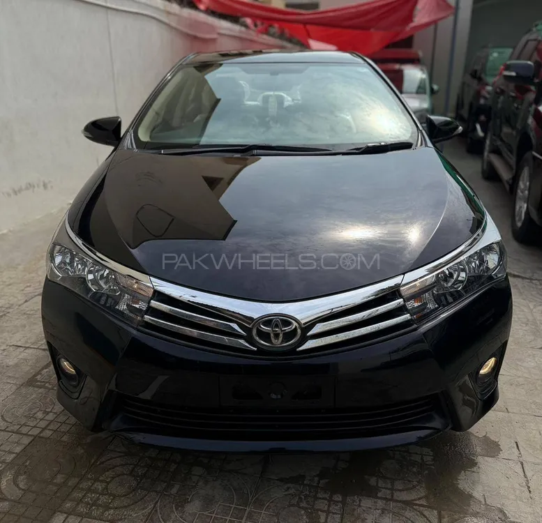 Toyota Corolla 2015 for Sale in Karachi Image-1