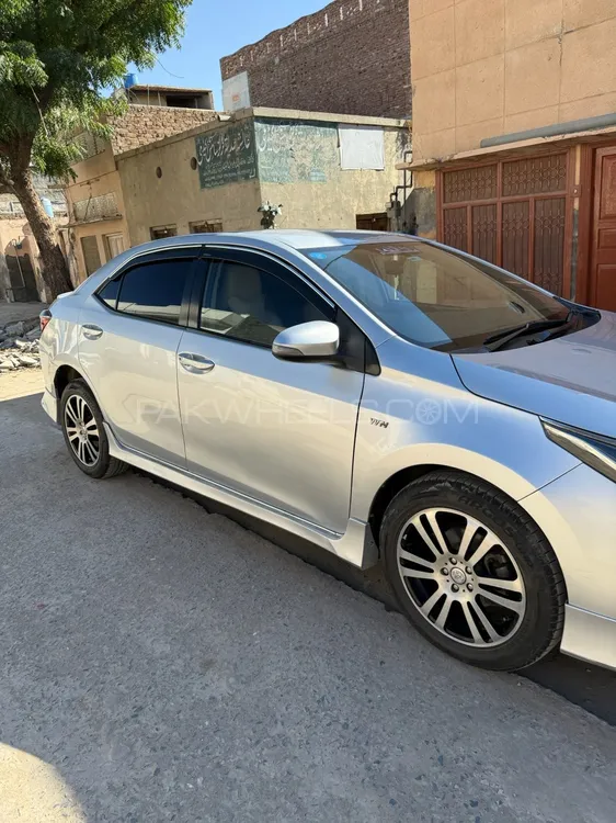 Toyota Corolla 2016 for Sale in Sargodha Image-1