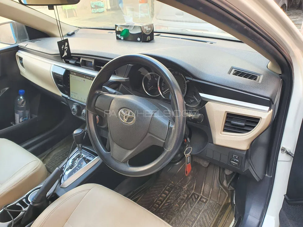 Toyota Corolla 2017 for Sale in Daska Image-1