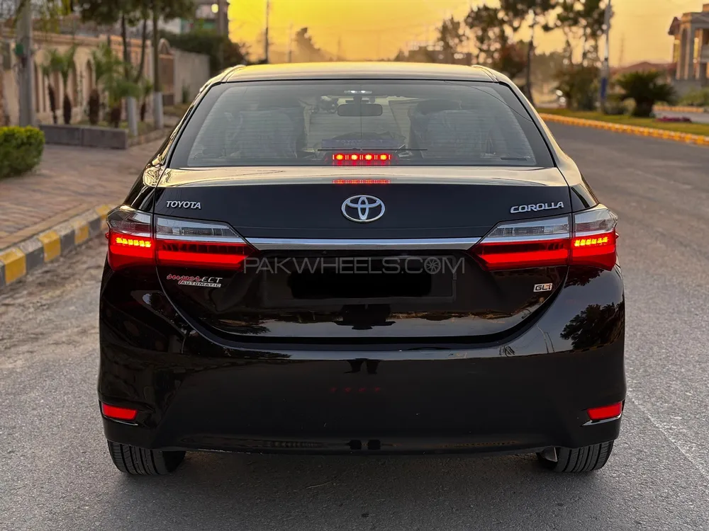 Toyota Corolla 2019 for Sale in Islamabad Image-1