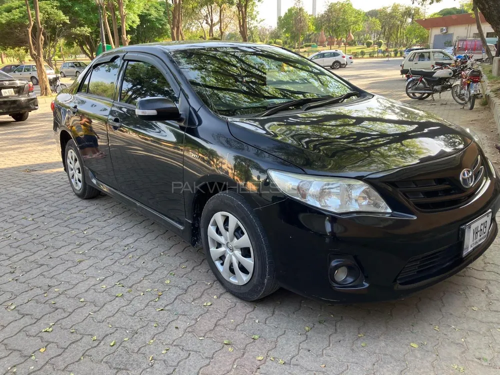 Toyota Corolla 2013 for Sale in Islamabad Image-1