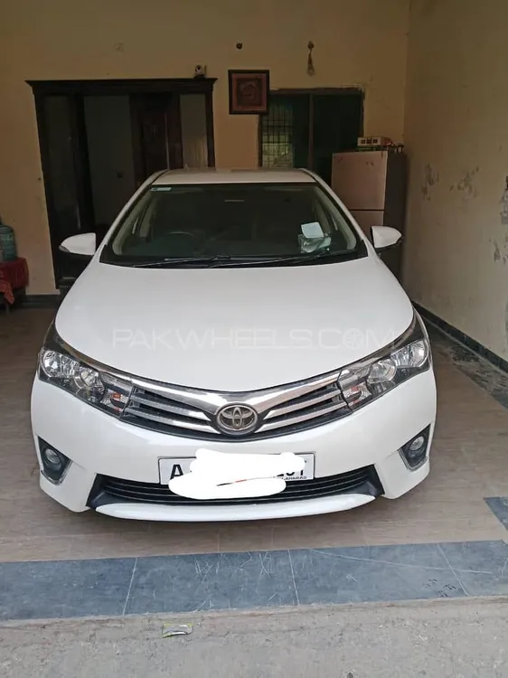 Toyota Corolla 2015 for Sale in Lahore Image-1