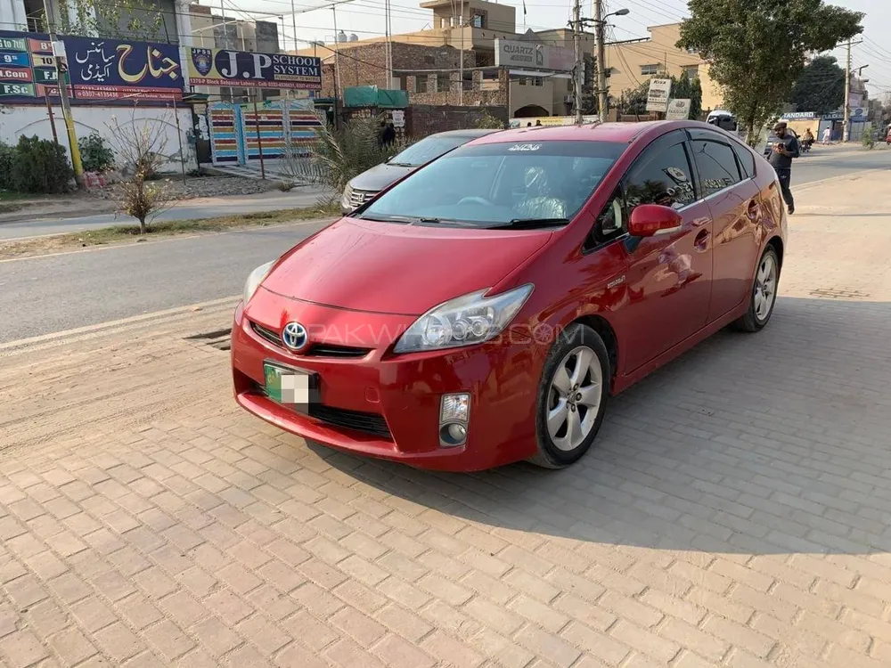 Toyota Prius 2011 for Sale in Lahore Image-1
