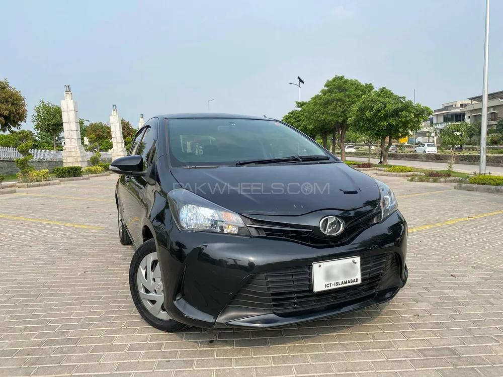 Toyota Vitz 2014 for Sale in Islamabad Image-1