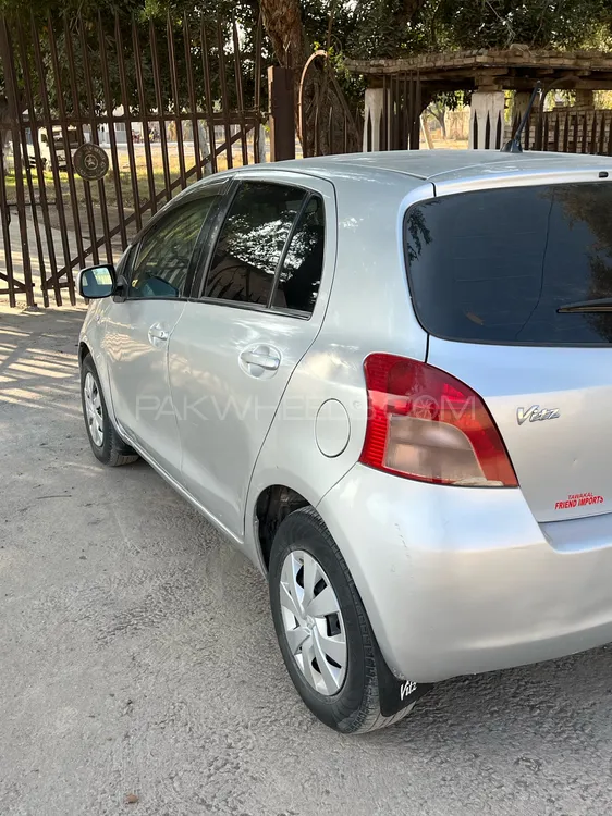 Toyota Vitz 2006 for Sale in Peshawar Image-1