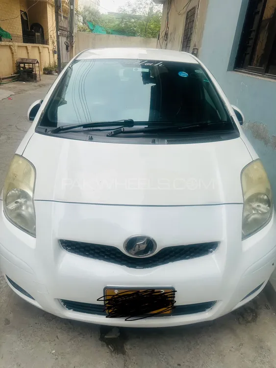 Toyota Vitz 2012 for Sale in Lahore Image-1